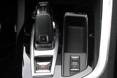 Peugeot 5008 1.6 PureTech GT EAT8