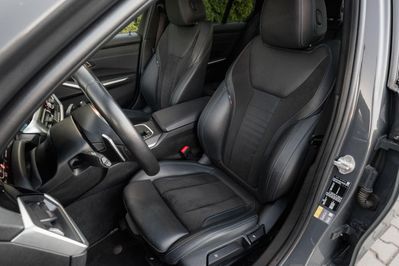 BMW Seria 3 330e M Sport sport-aut