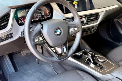 BMW Seria 1 118i Advantage aut