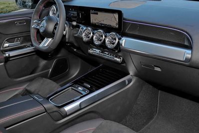 Mercedes GLB 220 4-Matic AMG Line