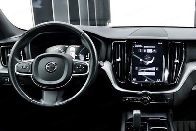 Volvo XC60 T8 AWD Plug-In Hybrid Momentum aut