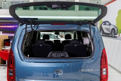 Toyota Proace City Verso Long L2H1 Family 7os AT