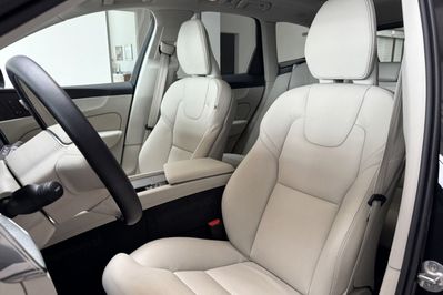 Volvo XC60 T6 Plug-In Hybrid AWD Plus Dark