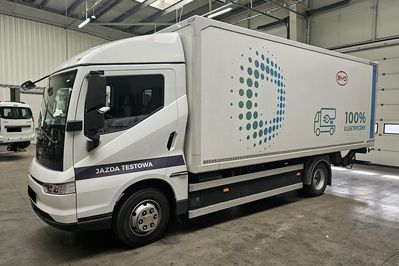 BYD ETM6 LUX Kontener + Winda