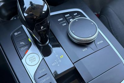 BMW Seria 1 118i Advantage aut