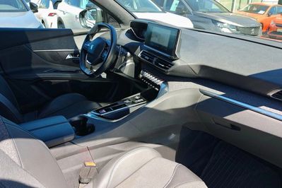 Peugeot 3008 1.2 Puretech Allure Pack S&S EAT8