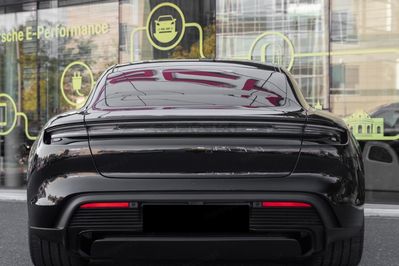 Porsche Taycan GTS