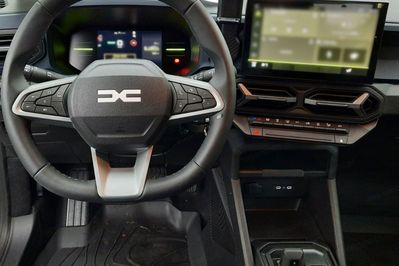 Dacia Duster Expression MMT 1.8 Full Hybrid