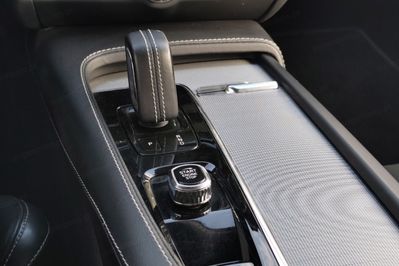 Volvo V90 B4 D R-Design