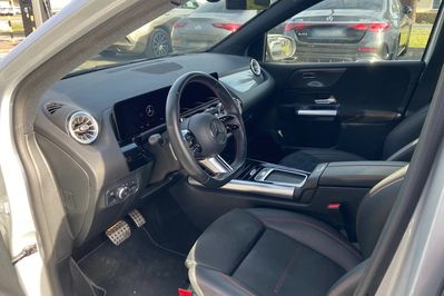 Mercedes B Klasa 220 4-Matic mHEV AMG Line 8G-DCT