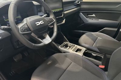 Dacia Bigster Expression 1.8 Full Hybrid