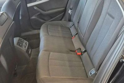 Audi A4 35 TFSI S Line