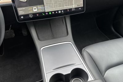 Tesla Model 3 RWD