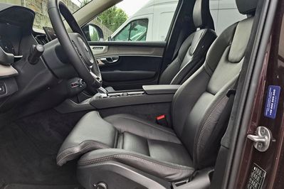 Volvo XC90 T8 AWD Plug-In Hybrid Ultra Dark 7os