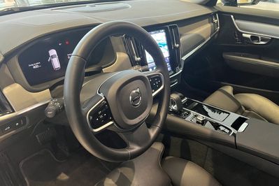 Volvo V90 T6 AWD Plug-In Hybrid Plus Dark aut