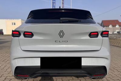 Renault Clio Techno 1.8 E-TECH Full Hybrid