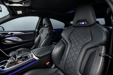 BMW Seria 8 M8