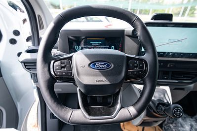 Ford Transit Custom 320 L2H1 Trend