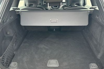 Volvo XC60 B4 D AWD R-Design