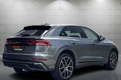 Audi Q8 55 TFSI quattro S Line