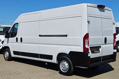 Peugeot Boxer BlueHDi L3H2