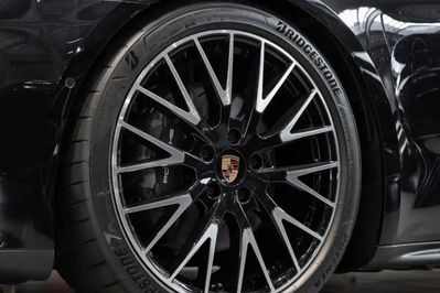 Porsche Panamera 4 E-Hybrid