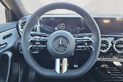 Mercedes Klasa A 220 4MATIC AMG Line