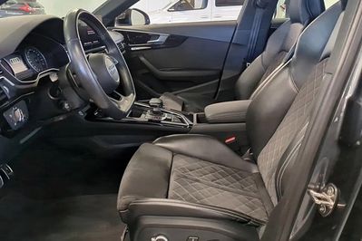 Audi A4 45 TFSI quattro S Line
