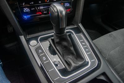 Volkswagen Passat 2.0 TSI Elegance DSG