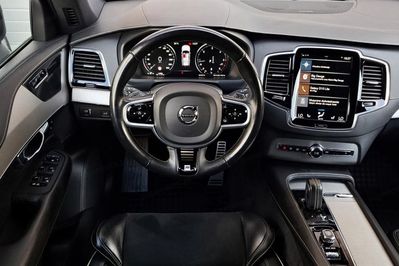 Volvo XC90 B5 D AWD R-Design