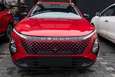 Omoda 5 1.5 T-GDI Hybrid Premium DHT