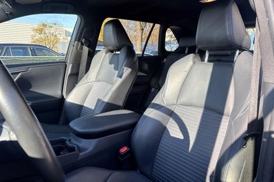 Toyota RAV4 Selection 2.5 Hybrid