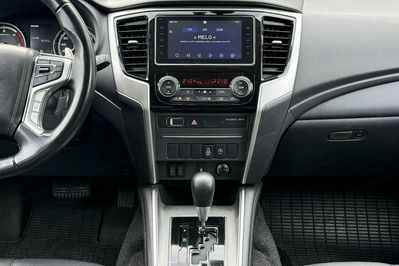 Mitsubishi L200 d Dc Instyle Plus