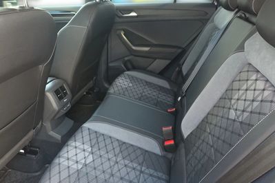 Volkswagen T-ROC 1.5 Tsi r-Line Dsg