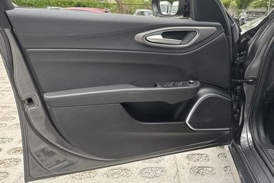 Alfa Romeo Giulia 2.0 Turbo Veloce Q4 aut