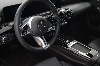 Mercedes CLA 200