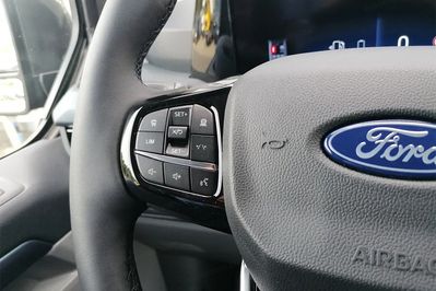 Ford Tourneo Custom 320 L2H1 Active A8 AWD