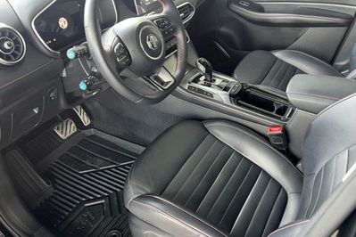 MG HS 1.5 T-GDI Exclusive DCT