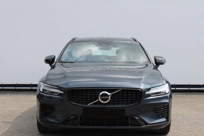 Volvo V60 B4 Plus Dark