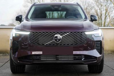 Volvo XC90 T8 AWD Plug-In Hybrid Ultra Dark