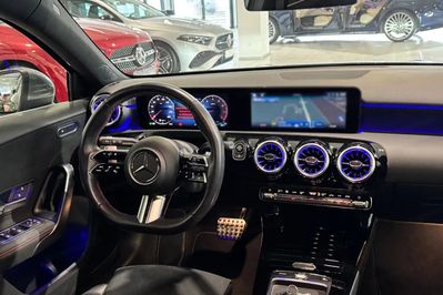 Mercedes Klasa A 180 AMG Line 7G-DCT