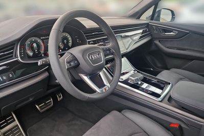 Audi Q7 50 TDI quattro S Line