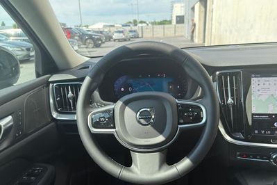 Volvo V60 B4 B Plus Dark aut