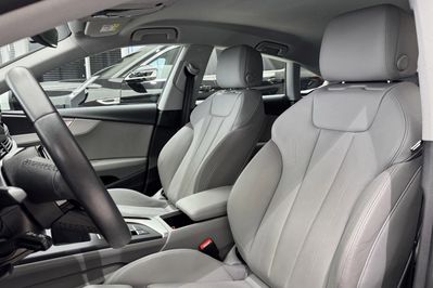 Audi A5 35 TFSI mHEV S tronic