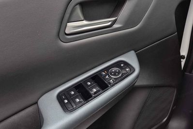 Nissan Leaf Evolve Plus 75kWh 2WD AT