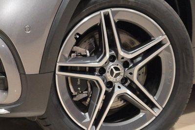 Mercedes GLB 220 4-Matic AMG Line