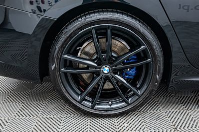 BMW Seria 3 330i M Sport sport-aut