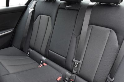 BMW Seria 3 318i