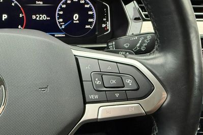 Volkswagen Passat TDI SCR 4Mot. DSG