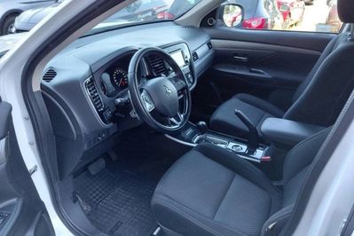 Mitsubishi Outlander 2.0 Intense 4WD CVT